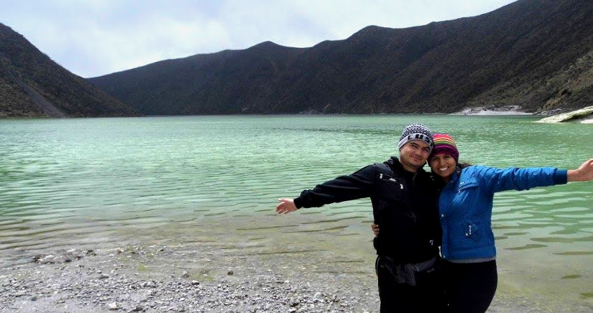 Laguna Verde del Volcán Azufral